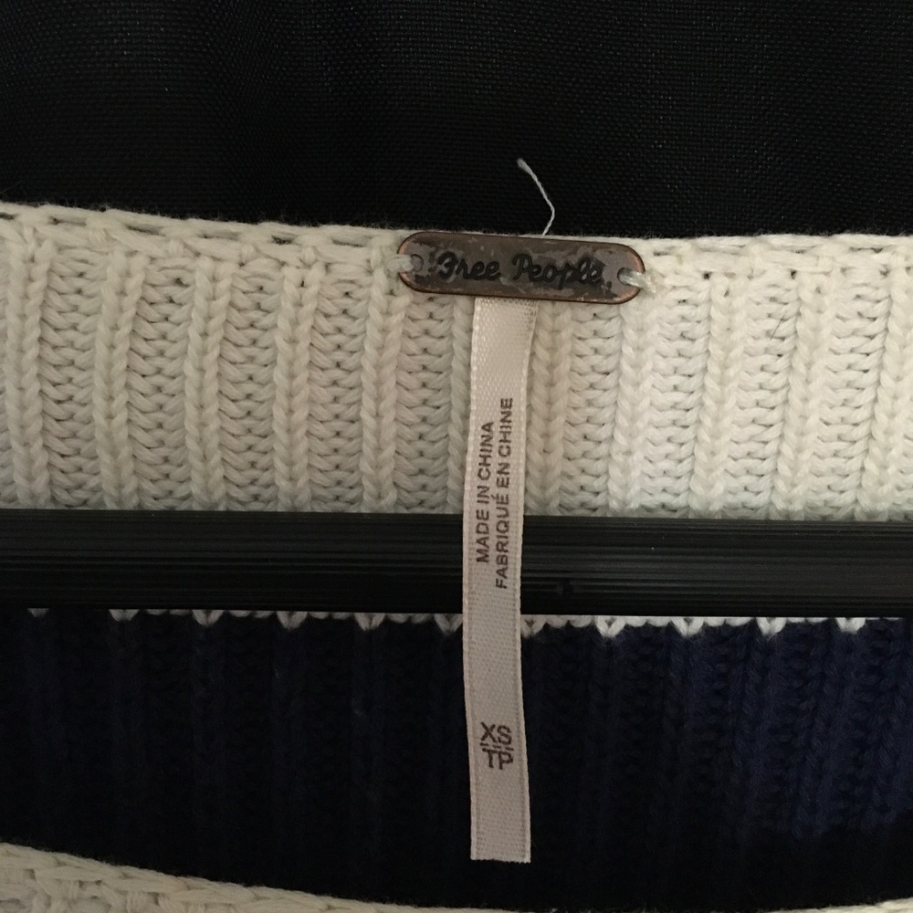 Free People cropped sweater |  off the shoulder sweater - Picture 2 of 4